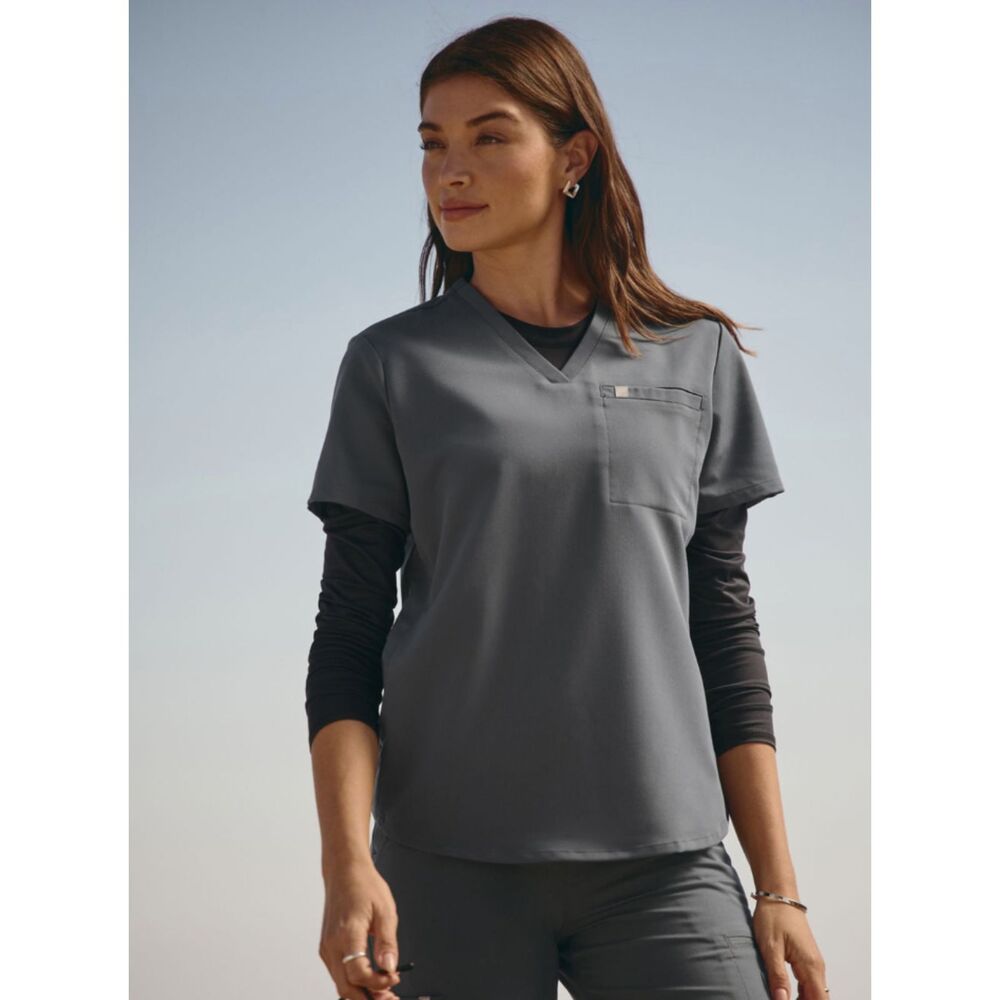 Fabletics Vital 1-Pocket Scrub Top Scrub Top Onyx Grey Size Small